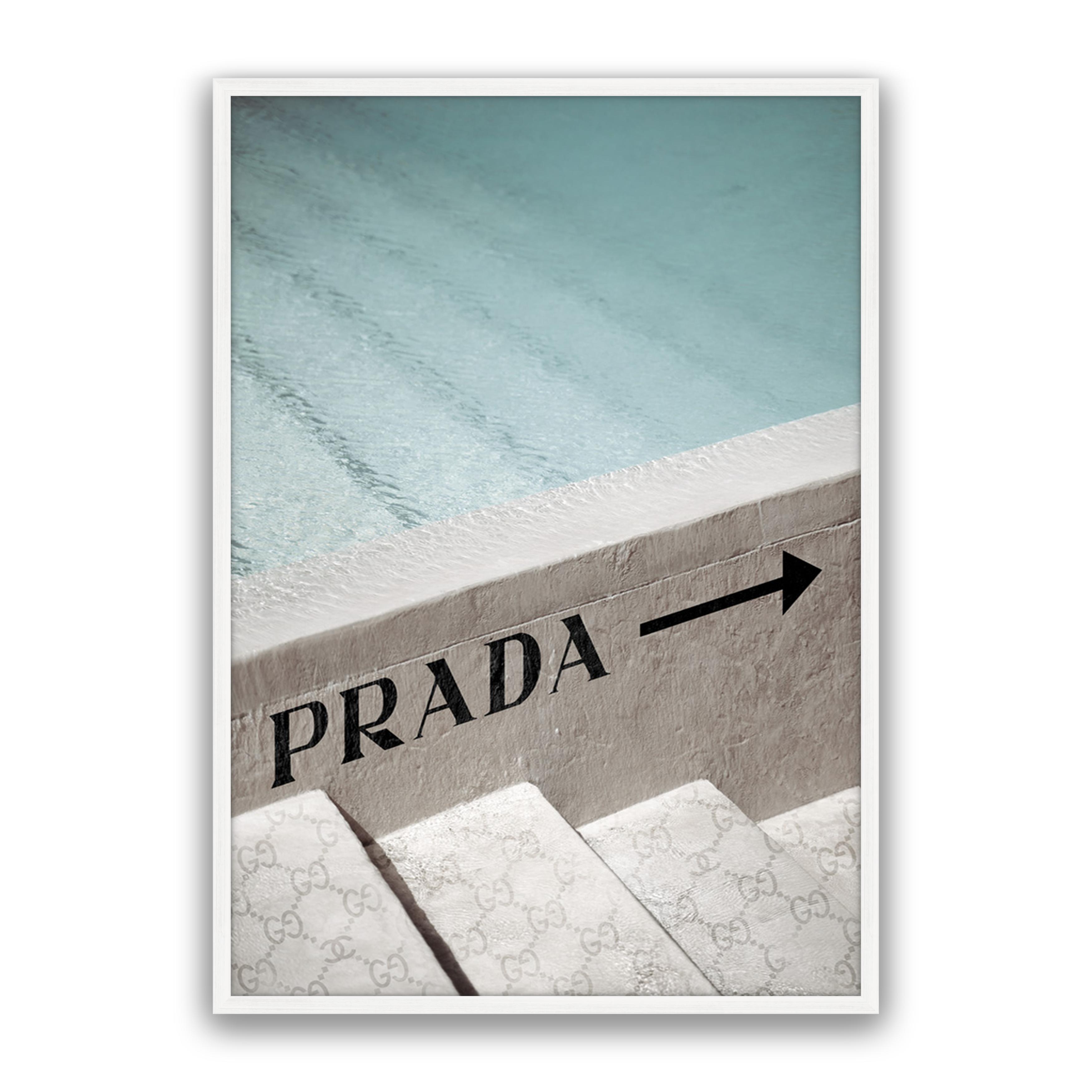 Luxe Pool Side