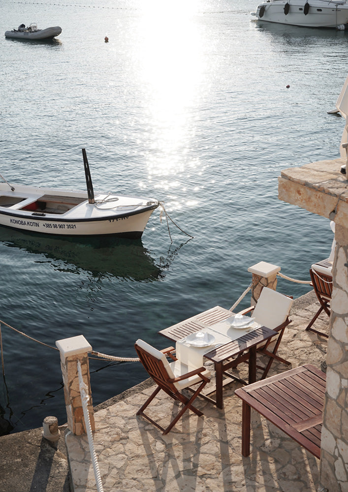 Hvar Date